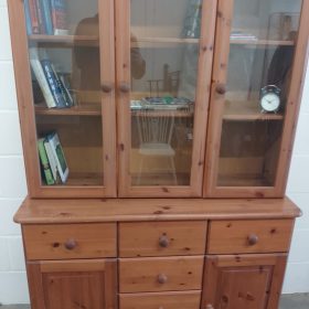 Traditional Pine Dresser With Five Doors and 6 Drawers